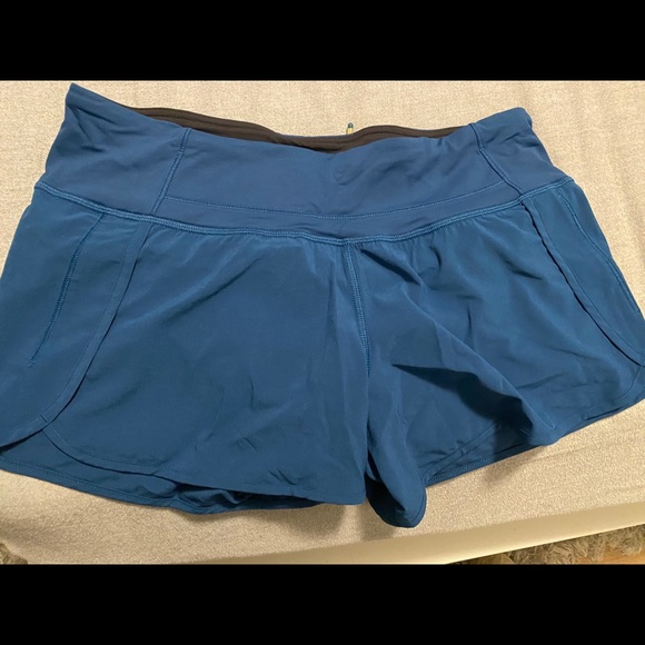 lululemon athletica Pants - Lululemon speed up 2.5” short sz 8